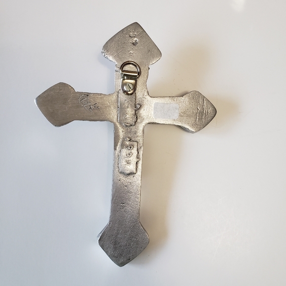 Vintage Silver tone Metal Cross with a Rignstone - Picture 8 of 11
